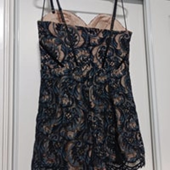 Nasty Gal short jumpsuit romper NWOT - Picture 6 of 8